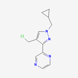 molecular formula C12H13ClN4 B1482781 2-(4-(chloromethyl)-1-(cyclopropylmethyl)-1H-pyrazol-3-yl)pyrazine CAS No. 2097985-18-5
