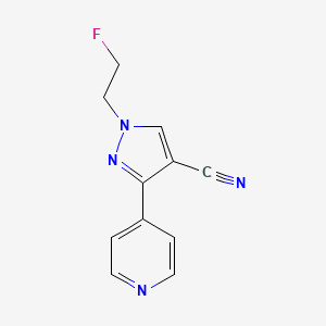 molecular formula C11H9FN4 B1482882 1-(2-fluoroetil)-3-(piridin-4-il)-1H-pirazol-4-carbonitrilo CAS No. 2098137-75-6