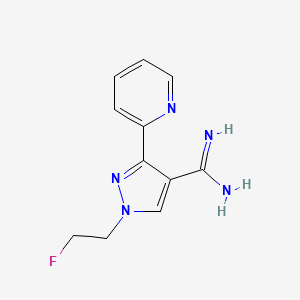 molecular formula C11H12FN5 B1482894 1-(2-氟乙基)-3-(吡啶-2-基)-1H-吡唑-4-甲酰胺 CAS No. 2098014-55-0