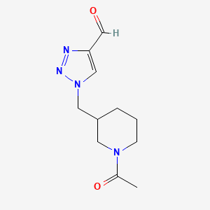 molecular formula C11H16N4O2 B1482930 1-((1-acétylpiperidin-3-yl)méthyl)-1H-1,2,3-triazole-4-carbaldéhyde CAS No. 2098017-38-8