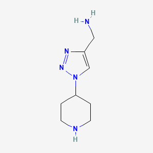 molecular formula C8H15N5 B1482934 (1-(piperidin-4-yl)-1H-1,2,3-triazol-4-yl)methanamine CAS No. 1229516-73-7