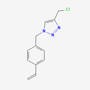 molecular formula C12H12ClN3 B1482935 4-(氯甲基)-1-(4-乙烯基苄基)-1H-1,2,3-三唑 CAS No. 2090946-13-5