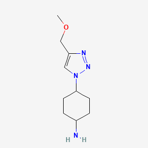 molecular formula C10H18N4O B1482973 4-(4-(methoxymethyl)-1H-1,2,3-triazol-1-yl)cyclohexan-1-amine CAS No. 2090579-21-6