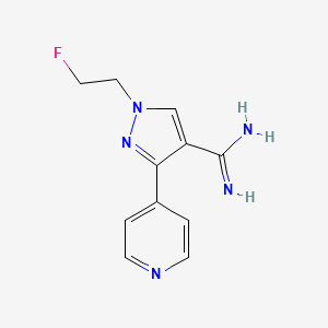 molecular formula C11H12FN5 B1482999 1-(2-fluoroethyl)-3-(pyridin-4-yl)-1H-pyrazole-4-carboximidamide CAS No. 2098014-65-2