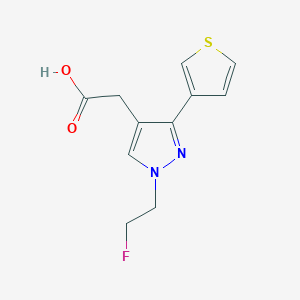molecular formula C11H11FN2O2S B1483044 2-(1-(2-fluoroethyl)-3-(thiophen-3-yl)-1H-pyrazol-4-yl)acetic acid CAS No. 2098015-43-9