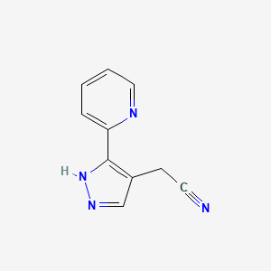 molecular formula C10H8N4 B1483047 2-(3-(pyridin-2-yl)-1H-pyrazol-4-yl)acetonitrile CAS No. 2098139-67-2