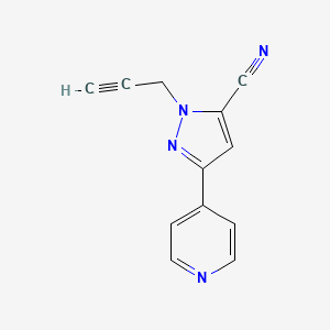 molecular formula C12H8N4 B1483118 1-(prop-2-yn-1-yl)-3-(pyridin-4-yl)-1H-pyrazole-5-carbonitrile CAS No. 2098134-30-4