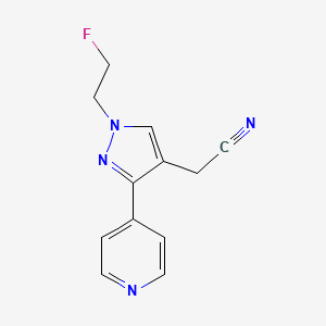 molecular formula C12H11FN4 B1483197 2-(1-(2-氟乙基)-3-(吡啶-4-基)-1H-吡唑-4-基)乙腈 CAS No. 2098088-47-0