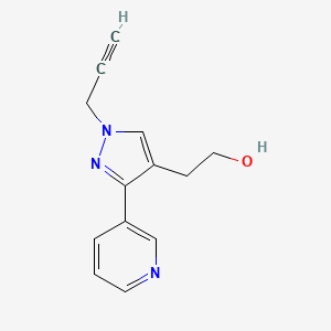molecular formula C13H13N3O B1483236 2-(1-(prop-2-yn-1-yl)-3-(pyridin-3-yl)-1H-pyrazol-4-yl)ethan-1-ol CAS No. 2097972-04-6