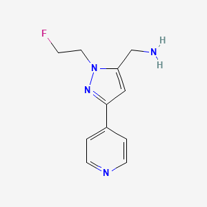 molecular formula C11H13FN4 B1483252 (1-(2-fluoroethyl)-3-(pyridin-4-yl)-1H-pyrazol-5-yl)methanamine CAS No. 2098065-46-2