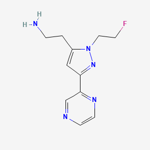 molecular formula C11H14FN5 B1483358 2-(1-(2-氟乙基)-3-(吡嗪-2-基)-1H-吡唑-5-基)乙胺 CAS No. 2098104-59-5