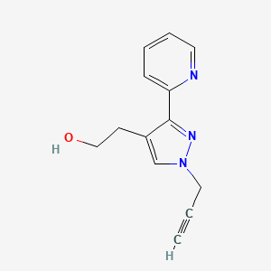 molecular formula C13H13N3O B1483403 2-(1-(prop-2-yn-1-yl)-3-(pyridin-2-yl)-1H-pyrazol-4-yl)ethan-1-ol CAS No. 2098095-53-3