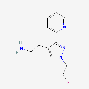 molecular formula C12H15FN4 B1483408 2-(1-(2-fluoroethyl)-3-(pyridin-2-yl)-1H-pyrazol-4-yl)ethan-1-amine CAS No. 2098045-58-8
