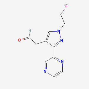 molecular formula C11H11FN4O B1483418 2-(1-(2-氟乙基)-3-(吡嗪-2-基)-1H-吡唑-4-基)乙醛 CAS No. 2098138-52-2