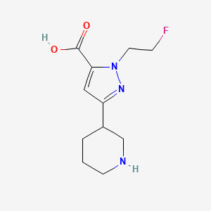 molecular formula C11H16FN3O2 B1483472 1-(2-氟乙基)-3-(哌啶-3-基)-1H-吡唑-5-羧酸 CAS No. 2098042-00-1