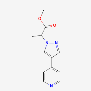 molecular formula C12H13N3O2 B1483520 methyl 2-(4-(pyridin-4-yl)-1H-pyrazol-1-yl)propanoate CAS No. 2098046-16-1