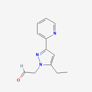molecular formula C12H13N3O B1483696 2-(5-乙基-3-(吡啶-2-基)-1H-吡唑-1-基)乙醛 CAS No. 2098070-10-9