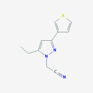 molecular formula C11H11N3S B1483741 2-(5-乙基-3-(噻吩-3-基)-1H-吡唑-1-基)乙腈 CAS No. 2098105-94-1