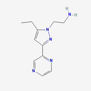 molecular formula C11H15N5 B1483746 2-(5-ethyl-3-(pyrazin-2-yl)-1H-pyrazol-1-yl)ethan-1-amine CAS No. 2098134-47-3