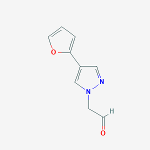 molecular formula C9H8N2O2 B1483790 2-(4-(furan-2-yl)-1H-pyrazol-1-yl)acetaldehyde CAS No. 2090590-51-3