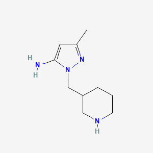molecular formula C10H18N4 B1483866 3-methyl-1-(piperidin-3-ylmethyl)-1H-pyrazol-5-amine CAS No. 2098087-77-3