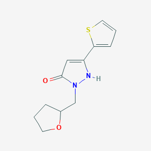 molecular formula C12H14N2O2S B1483981 1-((tetrahydrofuran-2-yl)methyl)-3-(thiophen-2-yl)-1H-pyrazol-5-ol CAS No. 2097952-84-4