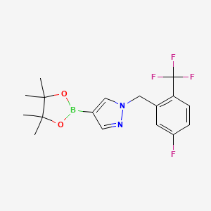 molecular formula C17H19BF4N2O2 B1484556 1-(5-Fluoro-2-trifluoromethyl-benzyl)-4-(4,4,5,5-tetramethyl-[1,3,2]dioxaborolan-2-yl)-1H-pyrazole CAS No. 2101515-32-4