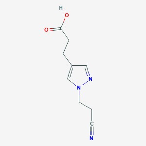 molecular formula C9H11N3O2 B1484962 3-[1-(2-cyanoethyl)-1H-pyrazol-4-yl]propanoic acid CAS No. 2098030-79-4