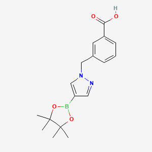 molecular formula C17H21BN2O4 B1485319 3-[4-(4,4,5,5-Tetramethyl-[1,3,2]dioxaborolan-2-yl)-pyrazol-1-ylmethyl]-benzoic acid CAS No. 1450642-63-3