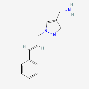 molecular formula C13H15N3 B1485424 {1-[(2E)-3-phenylprop-2-en-1-yl]-1H-pyrazol-4-yl}methanamine CAS No. 2098159-21-6