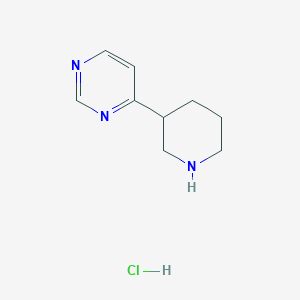 molecular formula C9H14ClN3 B1486011 Clorhidrato de 4-(3-piperidinil)pirimidina CAS No. 2204562-12-7