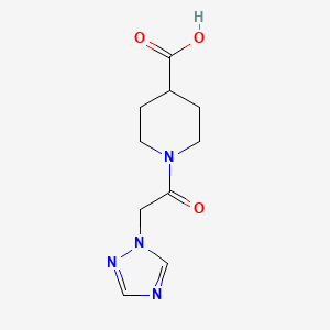 molecular formula C10H14N4O3 B1486398 1-(2-(1H-1,2,4-triazol-1-yl)acetyl)piperidine-4-carboxylic acid CAS No. 1042809-78-8