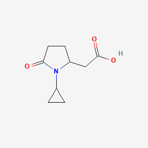 molecular formula C9H13NO3 B14866666 2-(1-Cyclopropyl-5-oxopyrrolidin-2-yl)acetic acid 