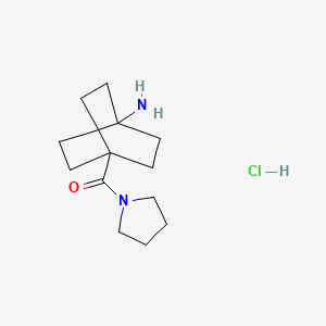 molecular formula C13H23ClN2O B1486906 (4-Aminobicyclo[2.2.2]oct-1-yl)-pyrrolidin-1-yl-methanone hydrochloride CAS No. 2203714-64-9