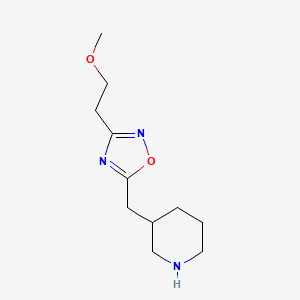 3-(2-Methoxyethyl)-5-(piperidin-3-ylmethyl)-1,2,4-oxadiazole