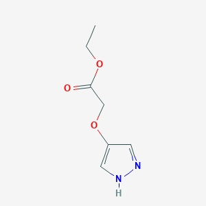 molecular formula C7H10N2O3 B1487005 (1H-Pyrazol-4-yloxy)-acetic acid ethyl ester CAS No. 2118649-93-5