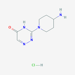 molecular formula C8H14ClN5O B1487167 3-(4-aminopiperidin-1-yl)-1,2,4-triazin-5(4H)-one hydrochloride CAS No. 2098122-92-8