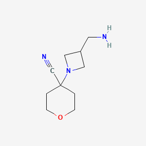 molecular formula C10H17N3O B14871736 4-(3-(aminomethyl)azetidin-1-yl)tetrahydro-2H-pyran-4-carbonitrile 