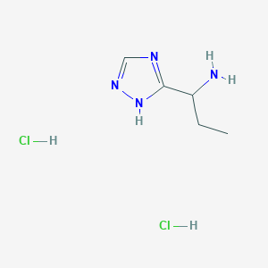 molecular formula C5H12Cl2N4 B1487375 1-(4H-1,2,4-Triazol-3-yl)propylamine dihydrochloride CAS No. 2206243-44-7