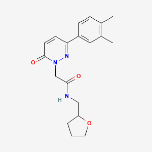 2-(3-(3,4-dimethylphenyl)-6-oxopyridazin-1(6H)-yl)-N-((tetrahydrofuran-2-yl)methyl)acetamide