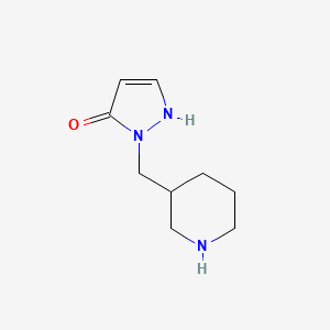 molecular formula C9H15N3O B1488048 1-(piperidin-3-ylmethyl)-1H-pyrazol-5-ol CAS No. 2091244-57-2