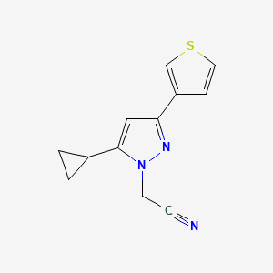 molecular formula C12H11N3S B1488056 2-(5-cyclopropyl-3-(thiophen-3-yl)-1H-pyrazol-1-yl)acetonitrile CAS No. 2098101-04-1