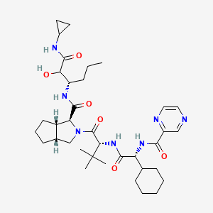 molecular formula C36H55N7O6 B14882904 (1S,3aR,6aS)-2-((R)-2-((R)-2-cyclohexyl-2-(pyrazine-2-carboxamido)acetamido)-3,3-dimethylbutanoyl)-N-((3S)-1-(cyclopropylamino)-2-hydroxy-1-oxohexan-3-yl)octahydrocyclopenta[c]pyrrole-1-carboxamide 