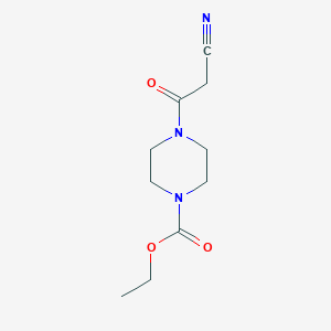 molecular formula C10H15N3O3 B1488301 4-(2-Cianoacetil)piperazina-1-carboxilato de etilo CAS No. 1553566-65-6