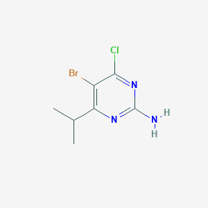 molecular formula C7H9BrClN3 B1488369 5-ブロモ-4-クロロ-6-イソプロピルピリミジン-2-アミン CAS No. 1896917-81-9