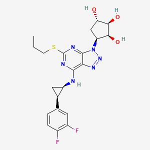 (1S,2R,3S,4S)-4-(7-(((1R,2R)-2-(3,4-Difluorophenyl)cyclopropyl)amino)-5-(propylthio)-3H-[1,2,3]triazolo[4,5-d]pyrimidin-3-yl)cyclopentane-1,2,3-triol