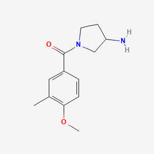 molecular formula C13H18N2O2 B1488974 （3-氨基吡咯烷-1-基）（4-甲氧基-3-甲苯基）甲苯酮 CAS No. 2098123-41-0