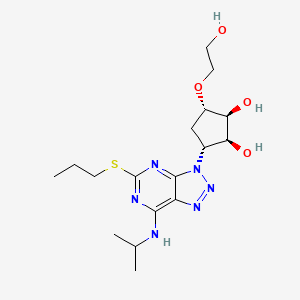 molecular formula C17H28N6O4S B14890631 (1S,2S,3S,5R)-3-(2-Hydroxyethoxy)-5-(7-(isopropylamino)-5-(propylthio)-3H-[1,2,3]triazolo[4,5-d]pyrimidin-3-yl)cyclopentane-1,2-diol 