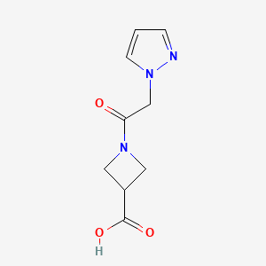 molecular formula C9H11N3O3 B1489073 1-(2-(1H-pyrazol-1-yl)acetyl)azetidine-3-carboxylic acid CAS No. 2098079-77-5