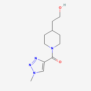 molecular formula C11H18N4O2 B1489120 (4-(2-hydroxyethyl)piperidin-1-yl)(1-methyl-1H-1,2,3-triazol-4-yl)methanone CAS No. 2098079-81-1